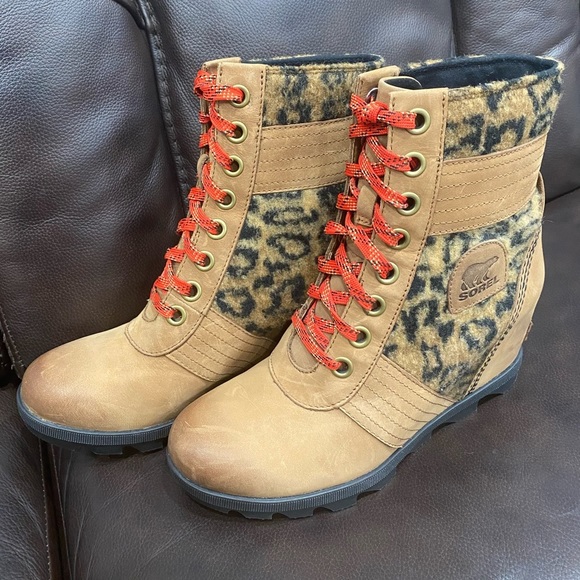 Sorel Shoes - Sorel Lexie Wedge velvet tan leopard 8.5